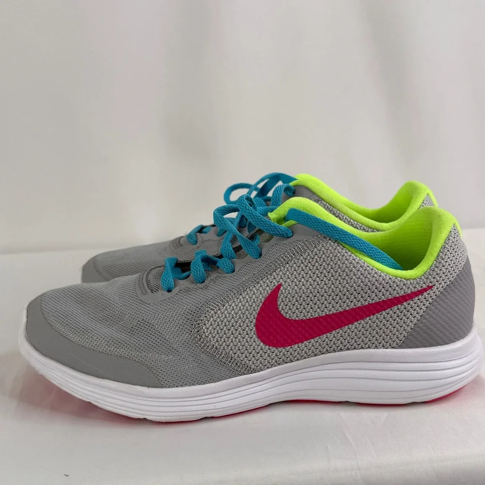 Nike Revolution 3 GS Kids Running Shoes Wolf Grey Pink 819416-064 Size 6.5Y‎